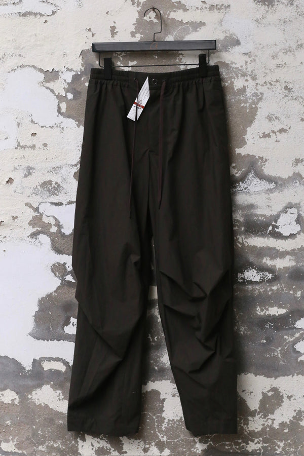 DEVOA 25 Spring/Summer Pleated Loose Pants DVA-PTJ-DTGK-KHAKI GRAY